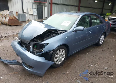 2002 Toyota Camry Xle V6 z USA, uszkodzony, nr VIN JTDBF30K820002222